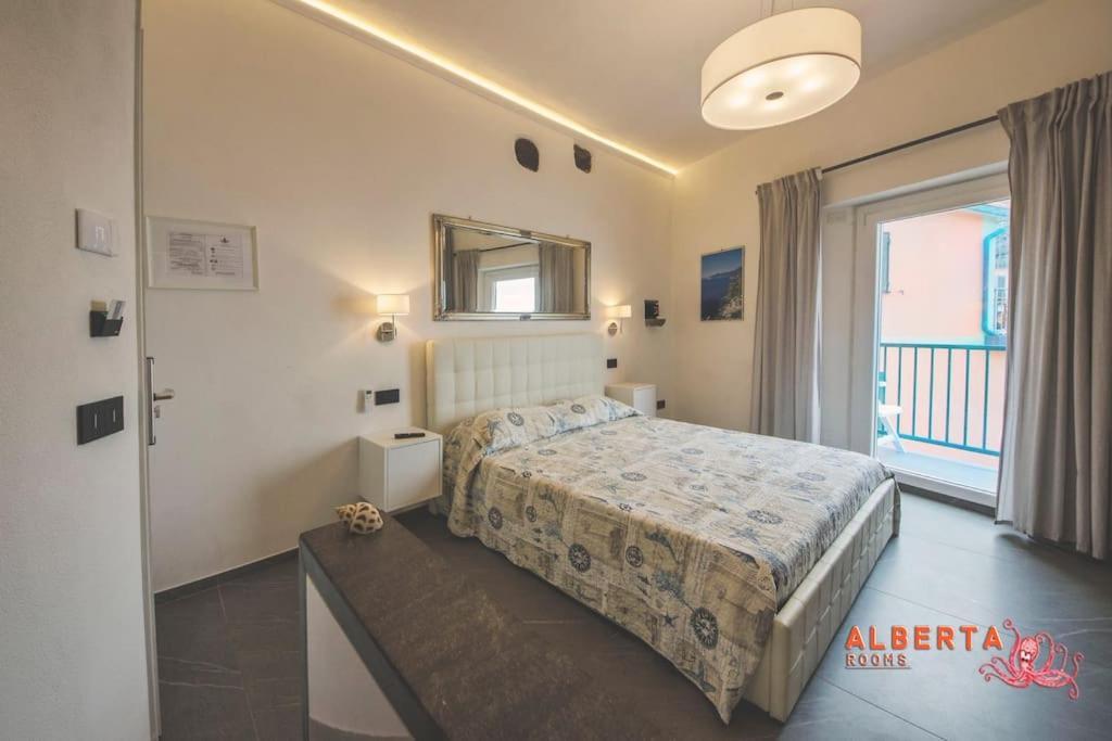 Alberta Rooms Manarola Exteriér fotografie